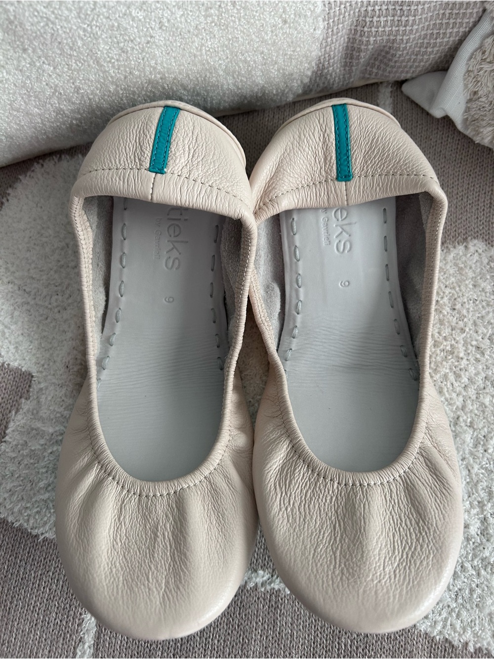 Tieks by Gavrieli - Cream Ballet Flats - Picture 6 of 10